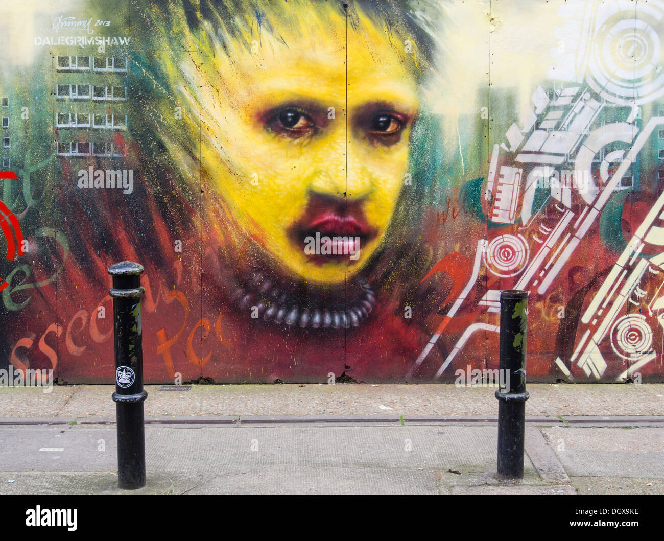 Street art par Dale Grimshaw dans Hanbury Street, à côté de Brick Lane, London Banque D'Images