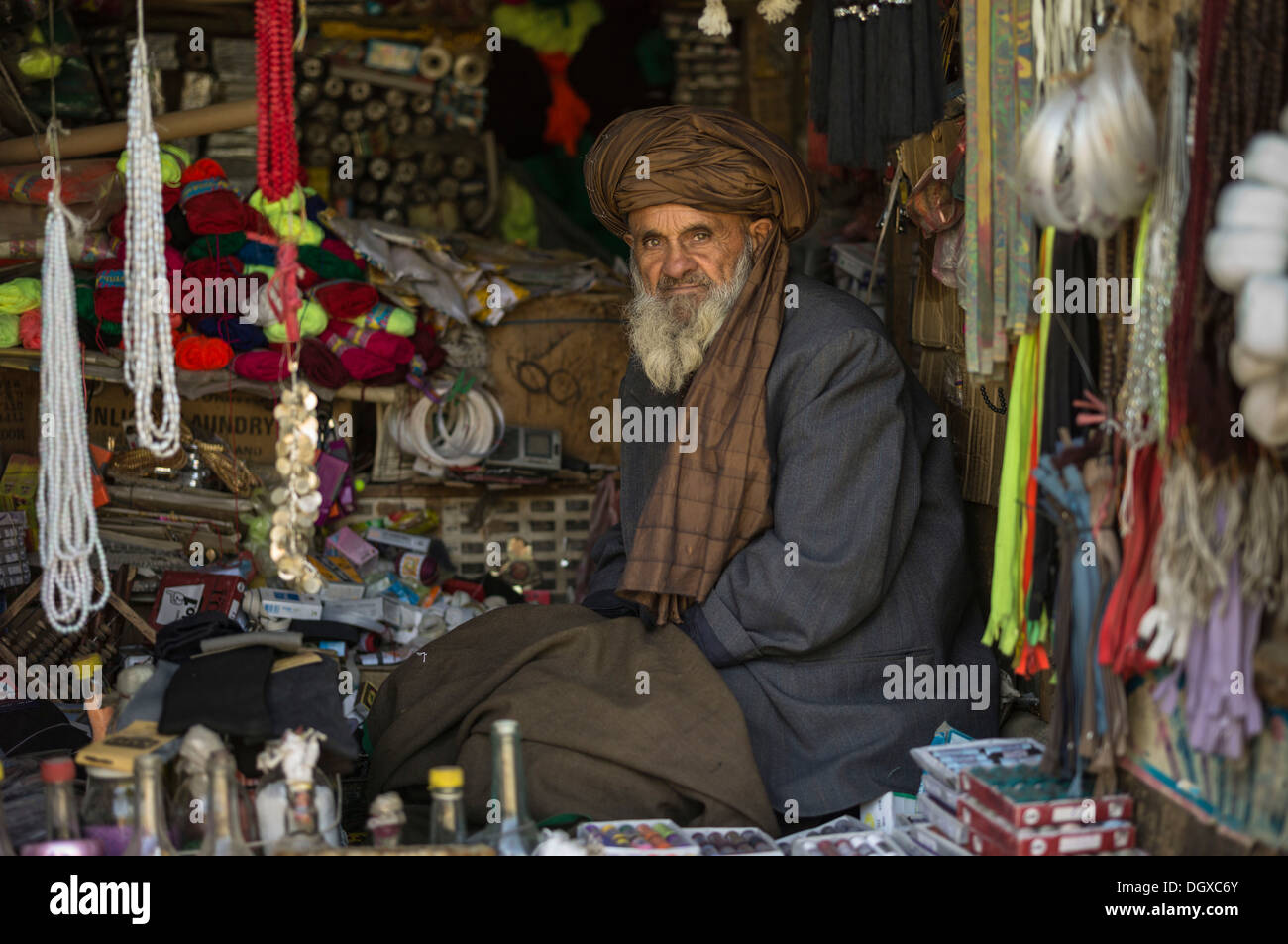 Le marchand de bazar laine, Kaboul, Kaboul, Afghanistan, Kaboul Banque D'Images