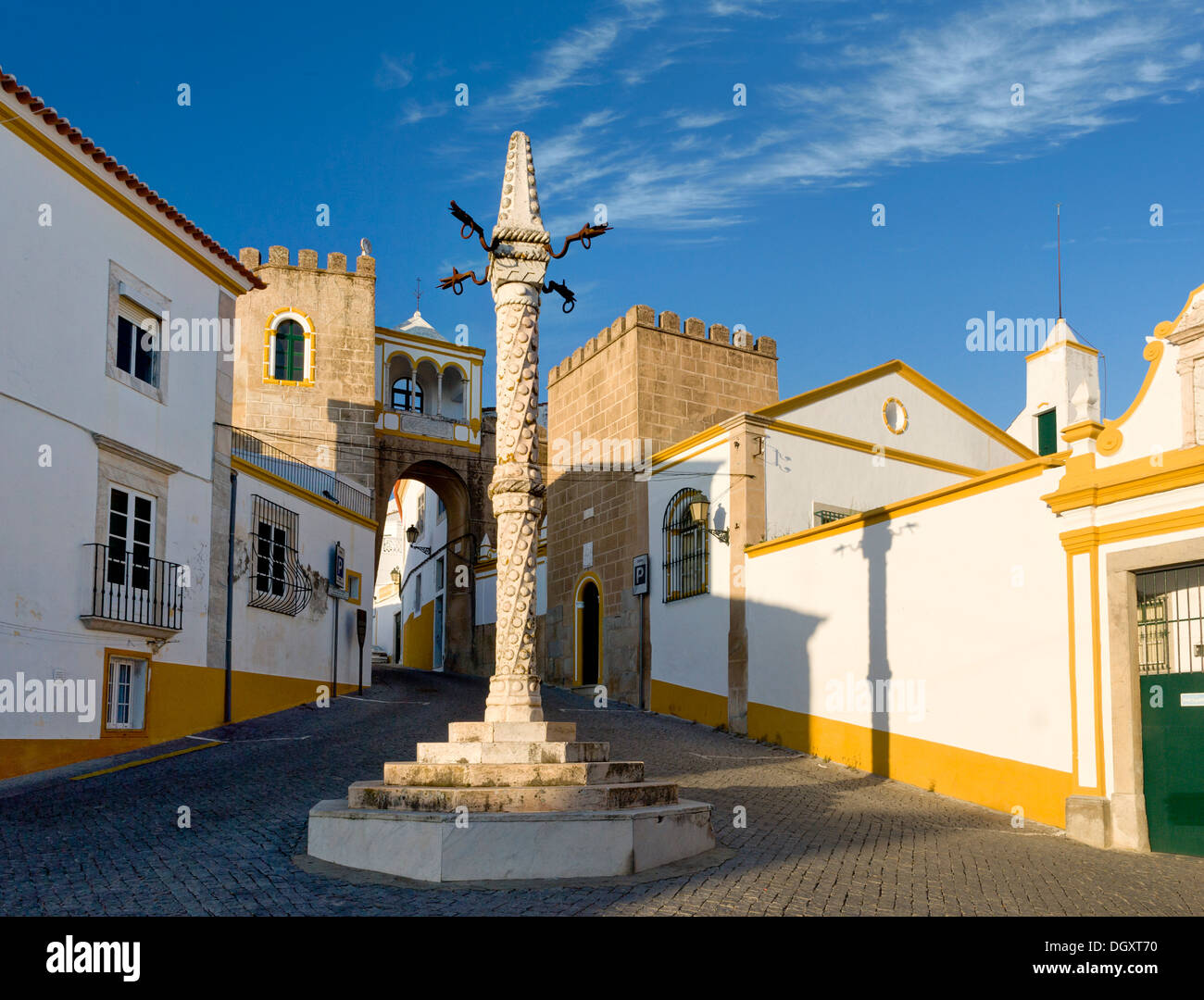 Le Portugal, l'Alentejo, Elvas, o pelourinho dans le Largo de Santa Clara square Banque D'Images