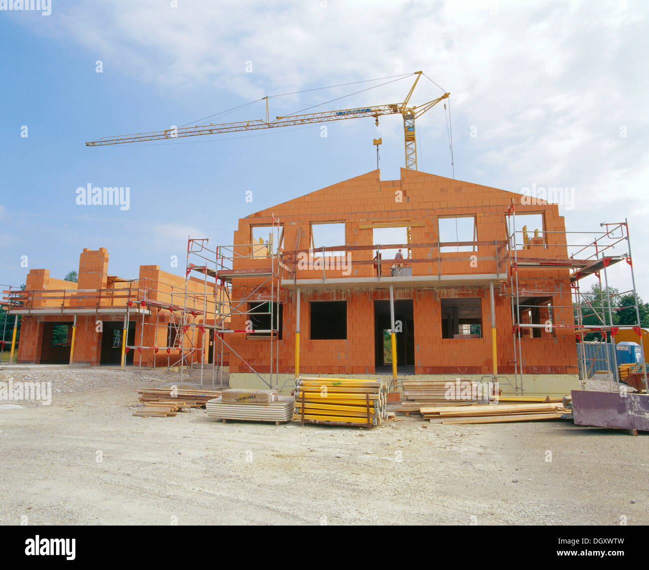 Maisons individuelles en construction, Sauerlach, Bavière, Allemagne Banque D'Images