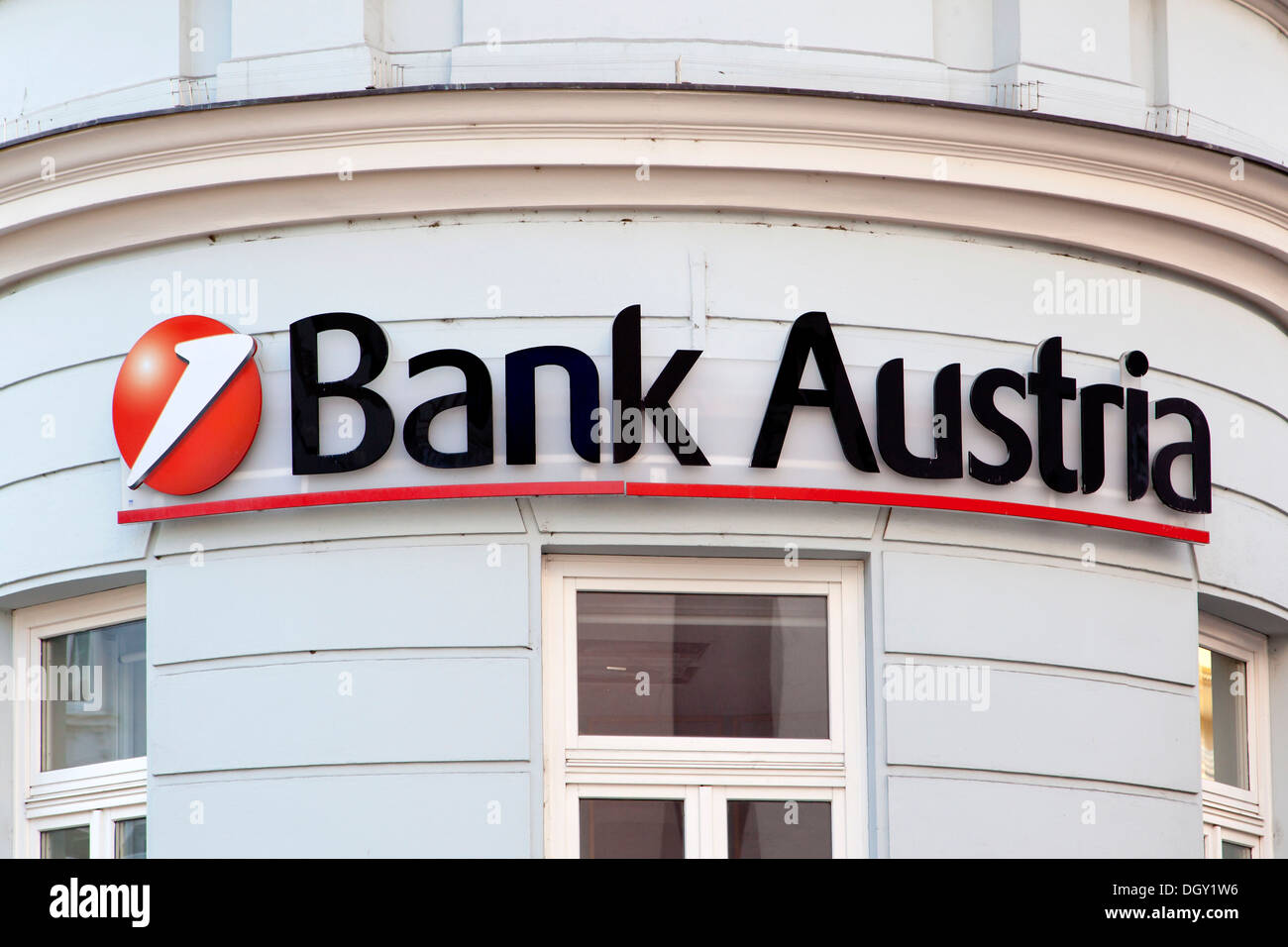 L'Autriche, l'affichage du logo de la banque sur une branche de la Bank Austria, une partie de l'UniCredit Group, à Villach, Carinthie, Autriche, Europe Banque D'Images