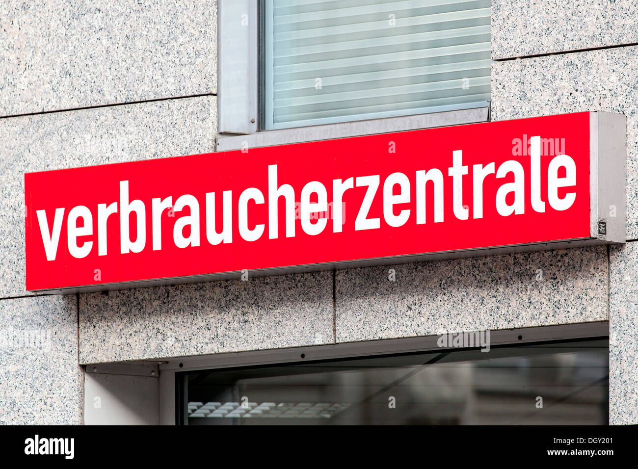 Panneau "Verbraucherzentrale' à un centre de conseils aux consommateurs allemands, Hambourg, Hambourg, Allemagne Banque D'Images
