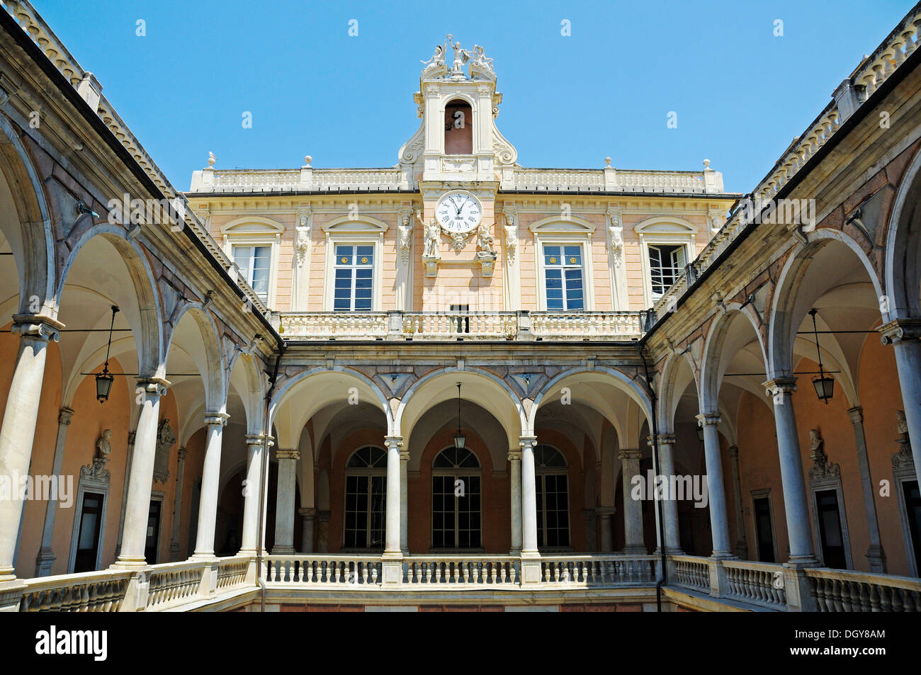 Cour du Palazzo Doria Tursi palace, l'un des palais des Rolli palais, Via Garibaldi, musée municipal et de la rue Banque D'Images