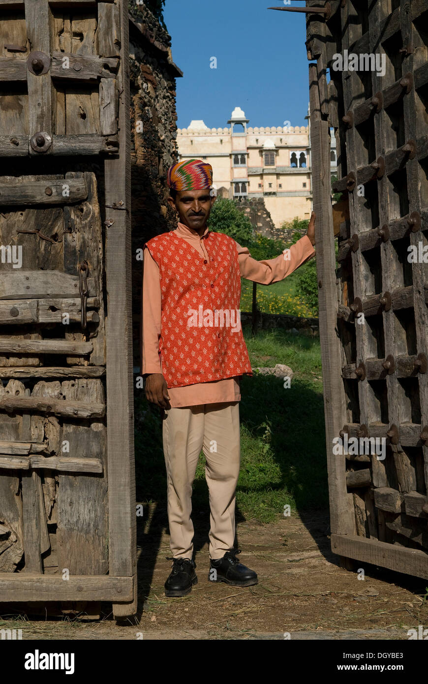 Serviteur, Karni Fort Bambora Palace Hotel, Rajasthan, Inde Banque D'Images