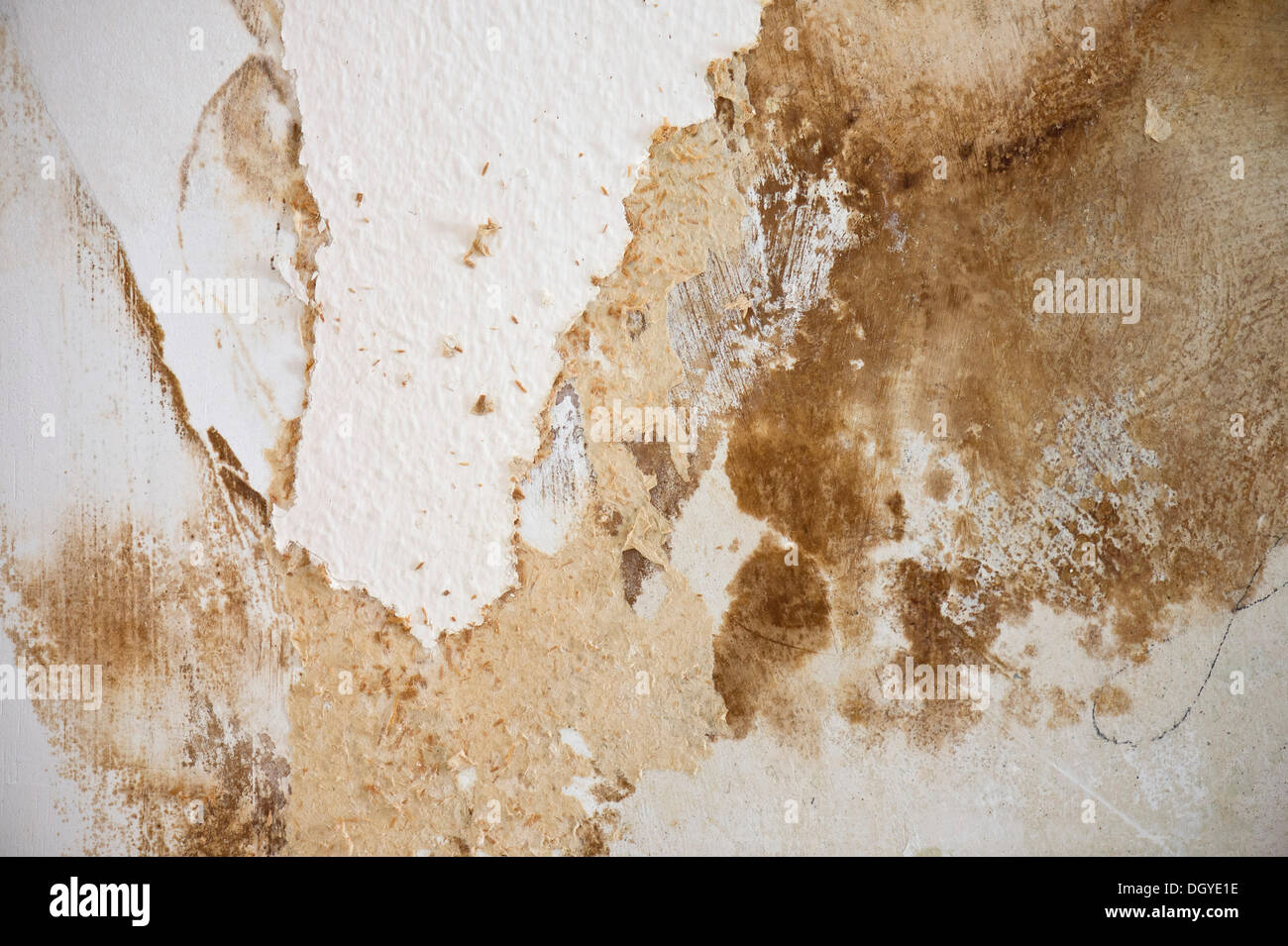 La suie à l'ancienne cheminée dans un vieux bâtiment, Stuttgart, Bade-Wurtemberg Banque D'Images