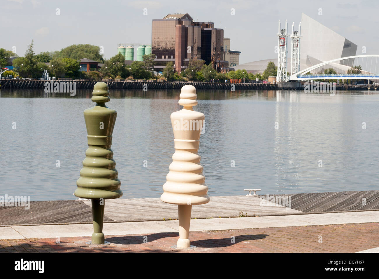 La sculpture à l'Quays, Salford. Les filles d'usine. Banque D'Images