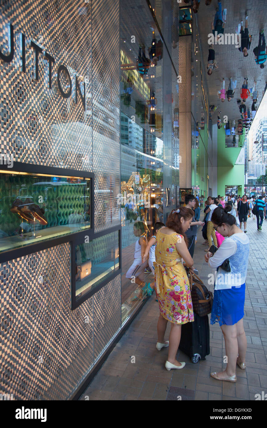 Louis Vuitton shop sur Canton Road, Tsim Sha Tsui, Kowloon, Hong Kong Banque D'Images