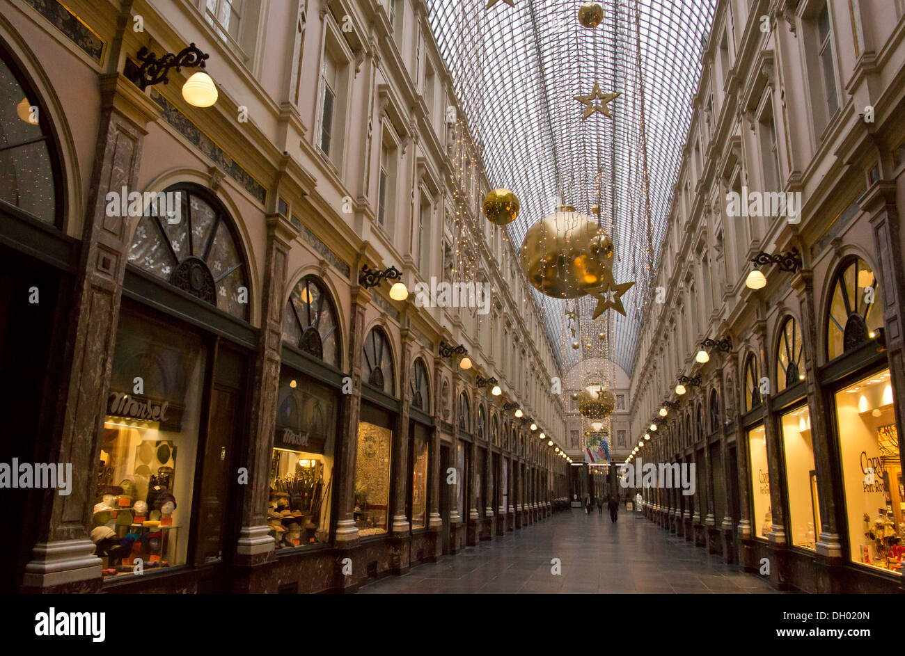 Galerie Royales SaintHubert arcade couverte, construite