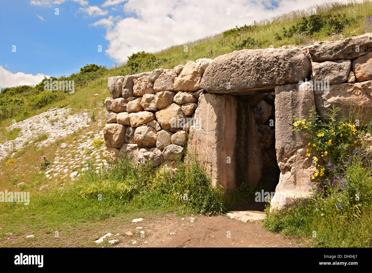 Gate to tunnel sous les murs de la capitale hittite hattusha, Turquie Banque D'Images