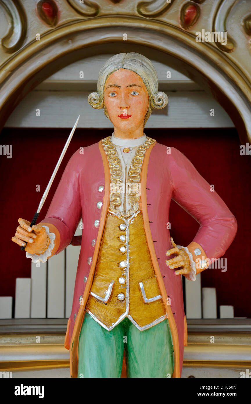 Figure en bois d'un carrousel d'orchestre sur un organe ou de l'orgue de foire, l'Oktoberfest historique, Munich, Haute-Bavière Banque D'Images