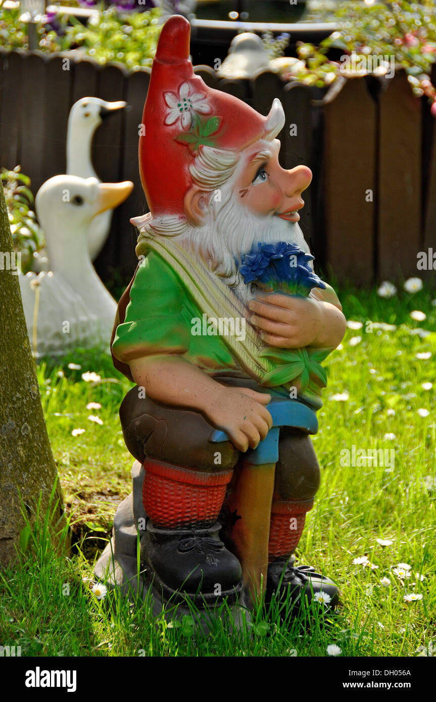 Garden Gnome en tant qu'alpiniste, près de Bueches Buedingen, Hesse, PublicGround Banque D'Images