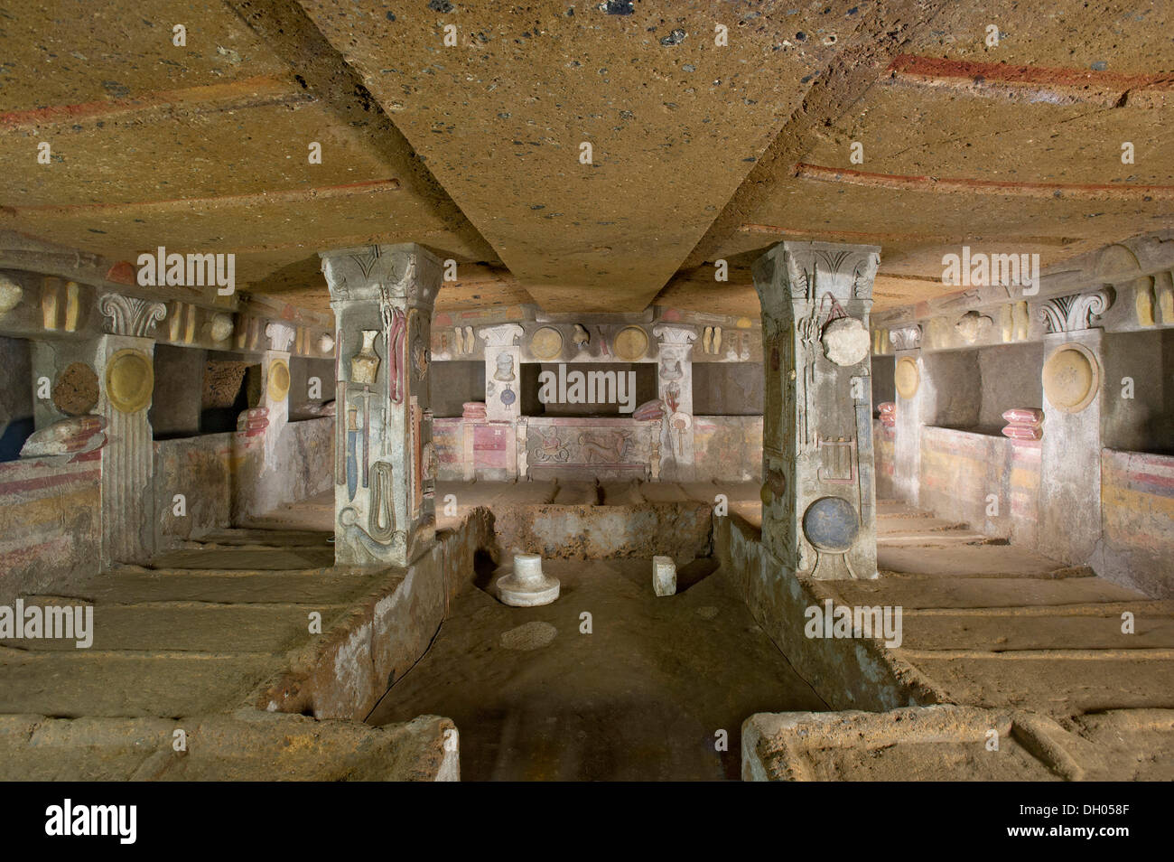 Tombeau de chambre, tomba dei Rilievi, nécropole étrusque de la Banditaccia, Necropoli della Banditaccia, Cerveteri, province de Rome Banque D'Images