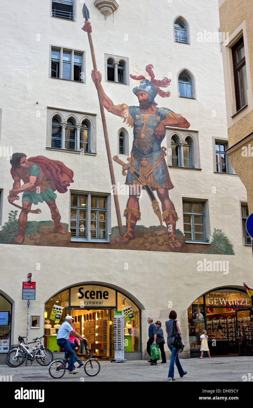 Fresque de David et Goliath, Goliath, Maison Goliathstrasse, centre-ville historique de Regensburg, Haut-Palatinat, en Bavière Banque D'Images