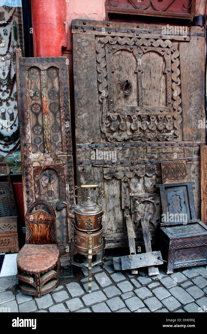 Antique Shop Maroc Marrakech Medina Souk Banque D'Images
