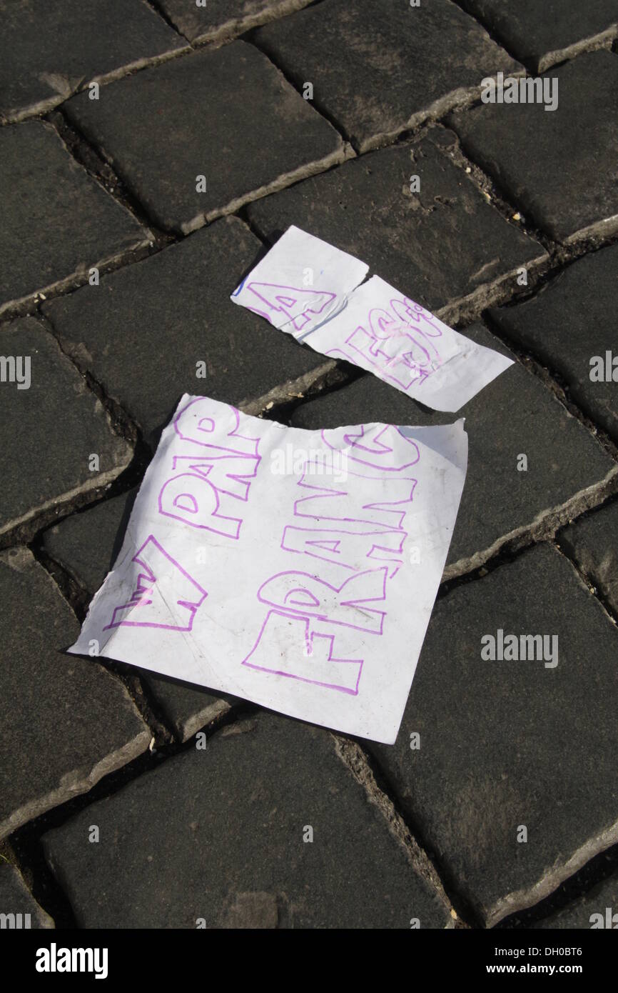 Rome, Italie. 27 Oct, 2013. Le Pèlerinage International des familles à Saint Peter's square, Vatican, Rome Italie © Gari Wyn Williams/Alamy Live News Banque D'Images