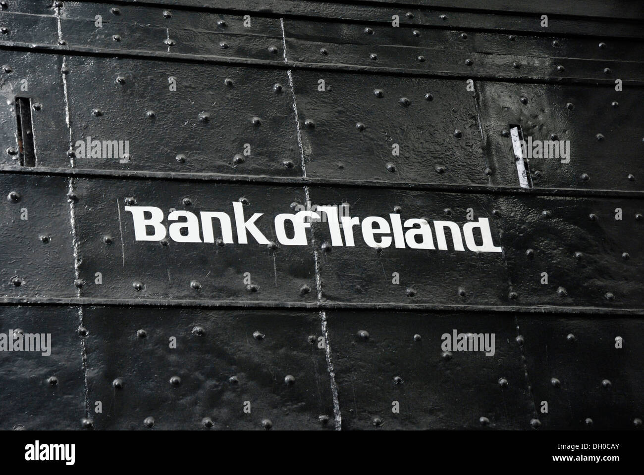 Logo de la Banque d'Irelandauf sur une porte en métal solide, Dublin, République d'Irlande, Europe Banque D'Images