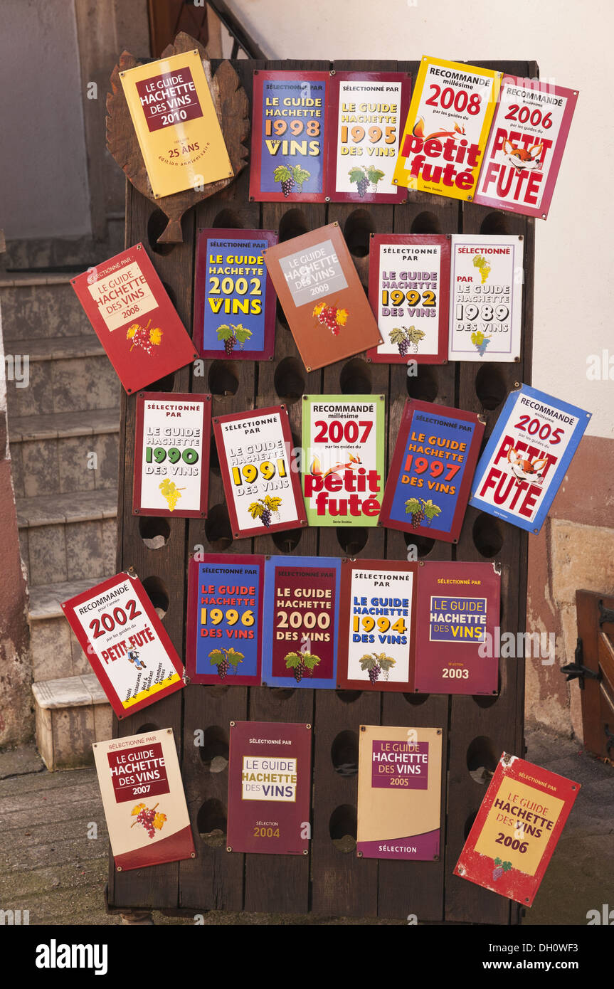 Elk213-1786v France, Alsace, Mittelbergheim, guides winery Banque D'Images