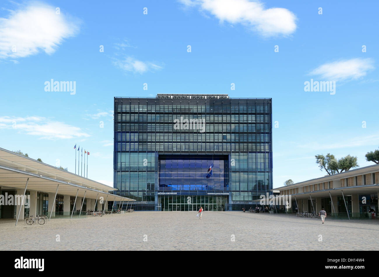 Hôtel de ville de Montpellier ou à la mairie par Jean Nouvel Port