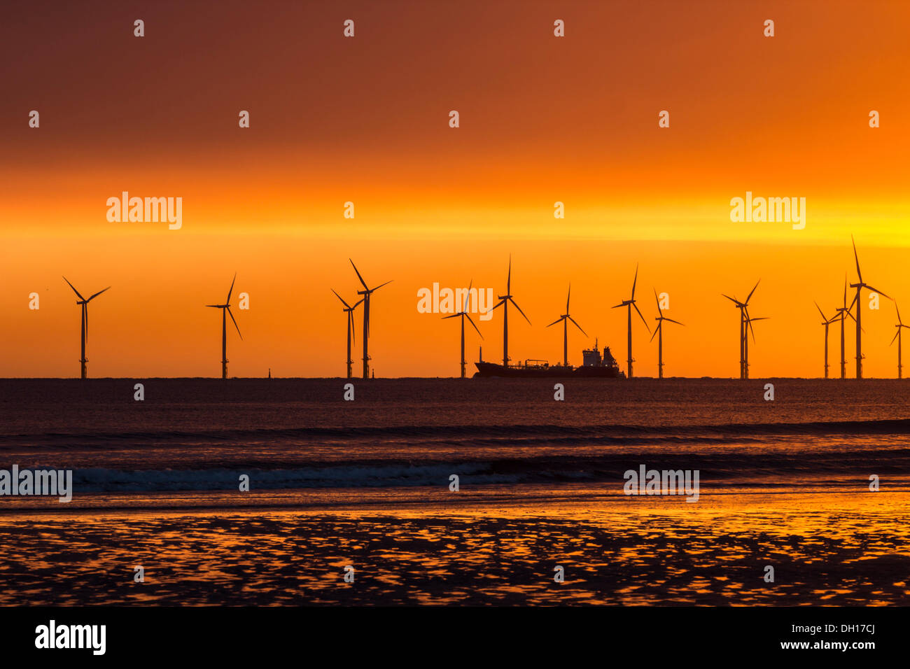 Parc éolien offshore de Teesside à Redcar sur la côte nord-est de l'Angleterre, Royaume-Uni Banque D'Images