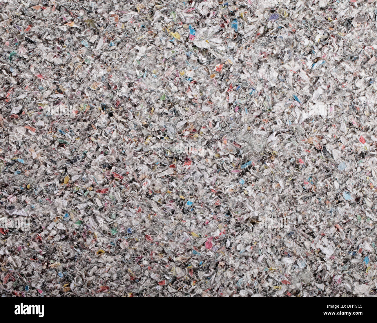 Gros plan du panneau isolant cellulosique batt en papier journal recyclé, utilisé comme isolant thermique du bâtiment. Banque D'Images