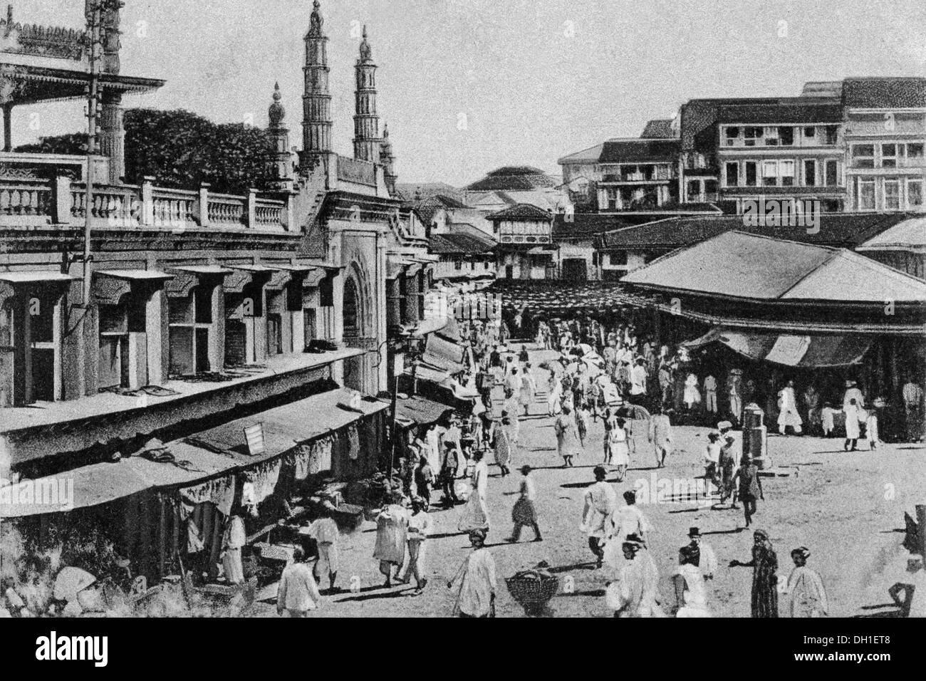 Old vintage des années 1900 à l'intersection de la mosquée rue hanuman et princess Bombay Mumbai maharashtra Inde - aja 183469 Banque D'Images