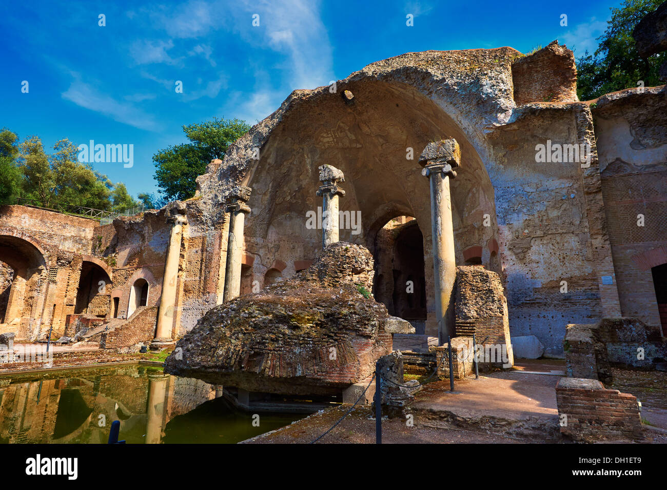 Le Serapaeum, dédié aux dieux Isis et Serpis , la Villa d'Hadrien , Tivoli , Italie Banque D'Images