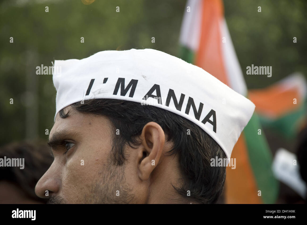 Anna Hazare partisan avec plafond à ramlila maidan Asie Inde New Delhi Banque D'Images
