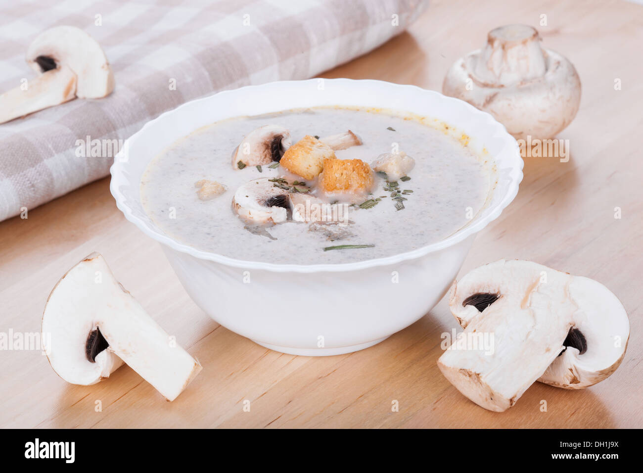 Soupe de pommes de terre aux champignons Banque de photographies et d