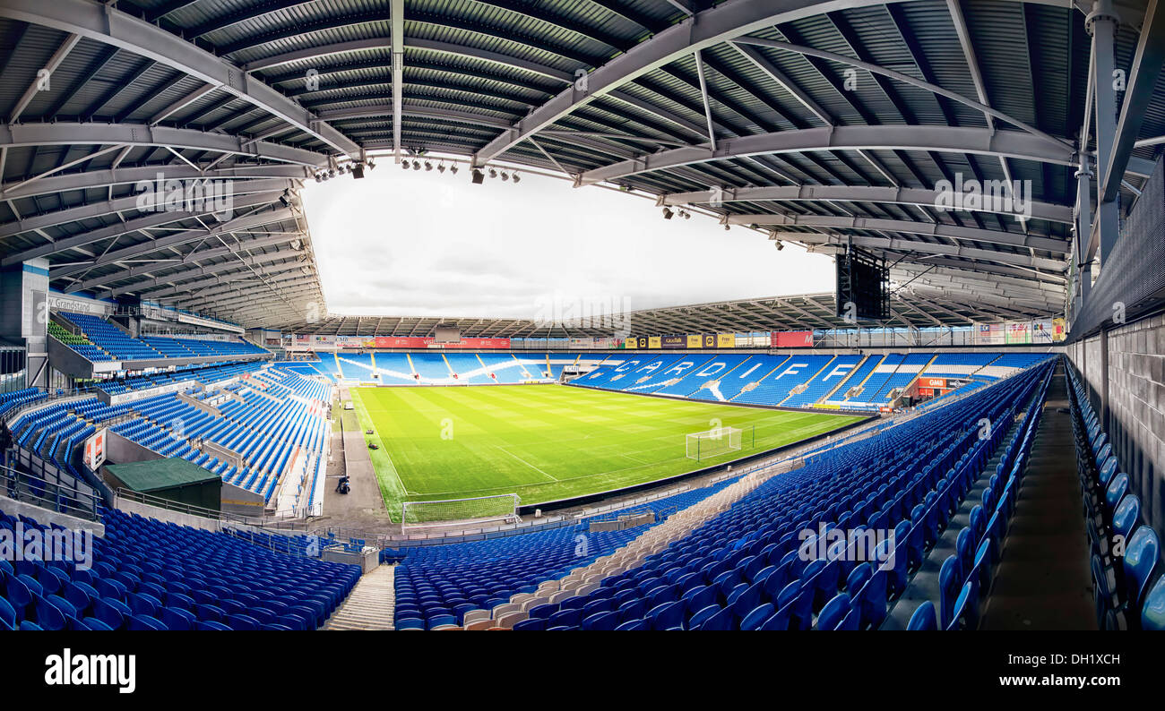 Le Cardiff City Stadium est un stade de football Premier League dans la région de Leckwith Cardiff, Pays de Galles. C'est la maison de Cardiff. PHILLIP ROBERTS Banque D'Images