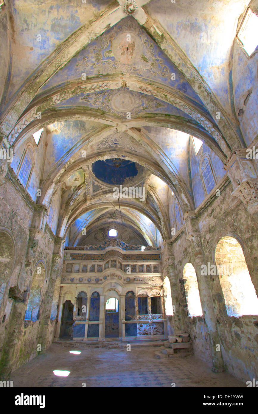 Église orthodoxe grecque en ville fantôme de Kayakoy, la Turquie, l'Asie. Banque D'Images