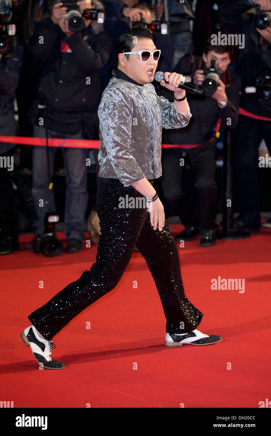 Annuel 2013 NRJ Music Awards : le chanteur coréen Psy (2013.01.26) Banque D'Images