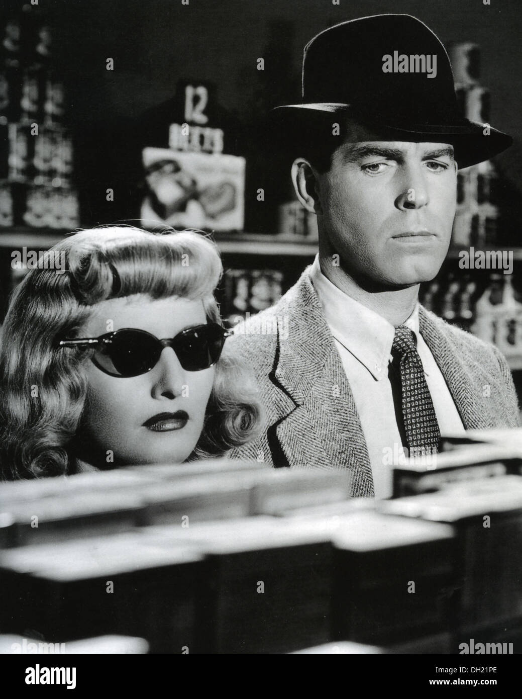 DOUBLE INDEMNITÉ 1944 Paramount film avec Barbara Stanwyck et Fred MacMurray Banque D'Images