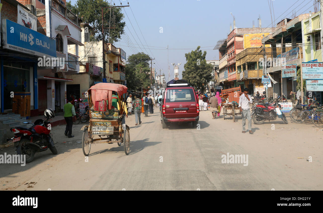 Scène de rue à Rajbiraj, région du Teraï, Népal, Asie Banque D'Images