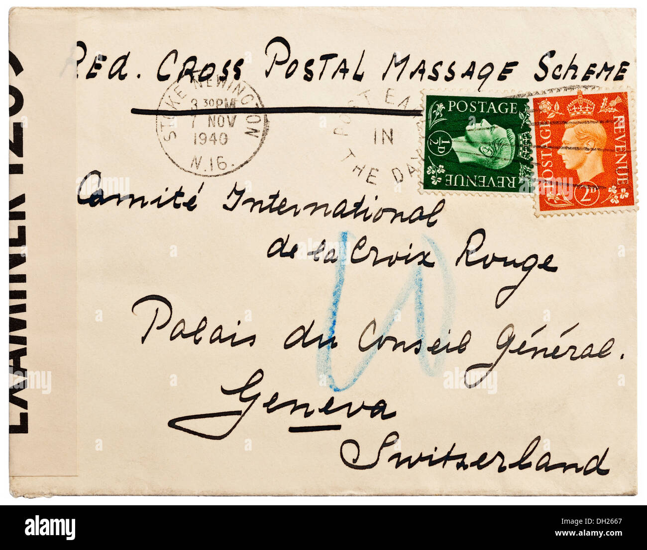 1940 enveloppe britannique avec censurer le ruban d'étanchéité avec le roi George VI stamps adressée à la Croix-Rouge, Genève, Suisse. Banque D'Images