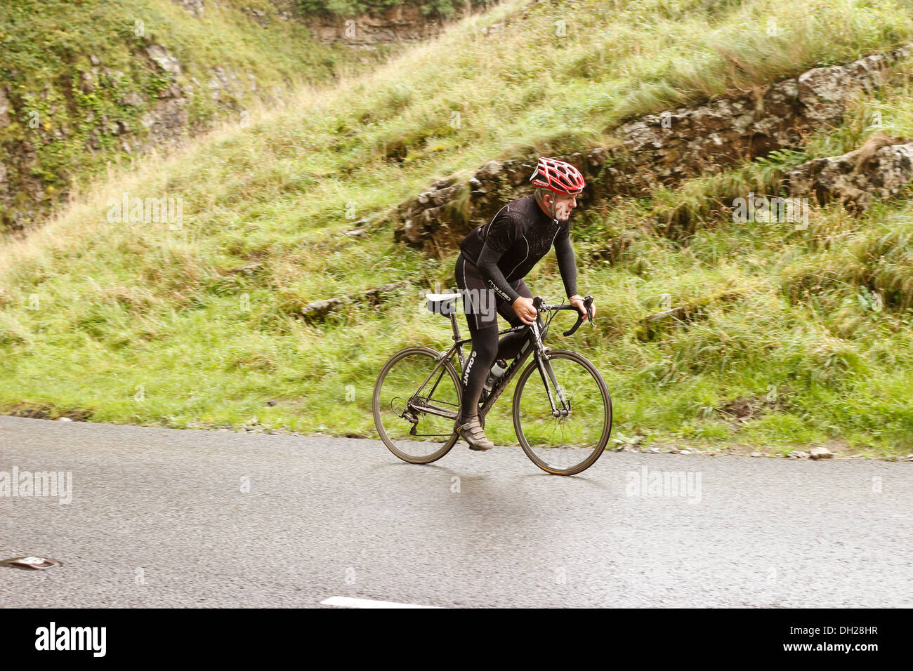 Cycle tour club escalade les gorges de Cheddar, Somerset, Octobre 2013 Banque D'Images