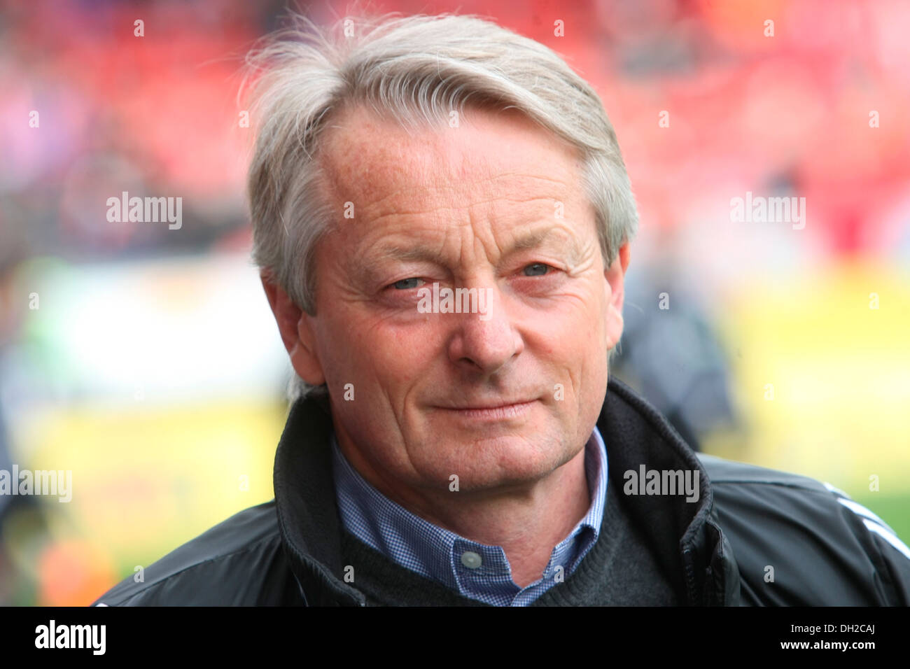 Lorenz-Guenther Koestner, entraîneur du VFL Wolfsburg Soccer Club, Bundesliga, Ligue de football allemand, Mainz, Mayence Banque D'Images