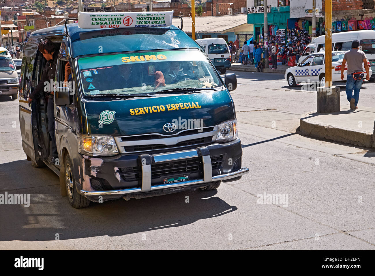 Transport Service spécial dans les rues de Huaraz au Pérou, Amérique du Sud. Banque D'Images