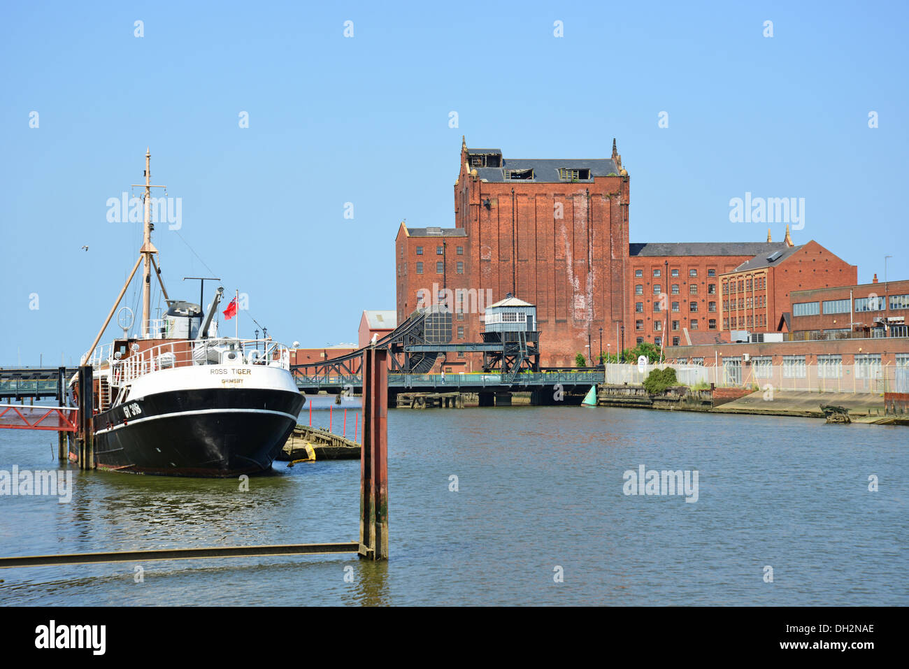 Ross Tiger GY398 classe chat trawler à Alexander Dock, Grimsby, Lincolnshire, Angleterre, Royaume-Uni Banque D'Images