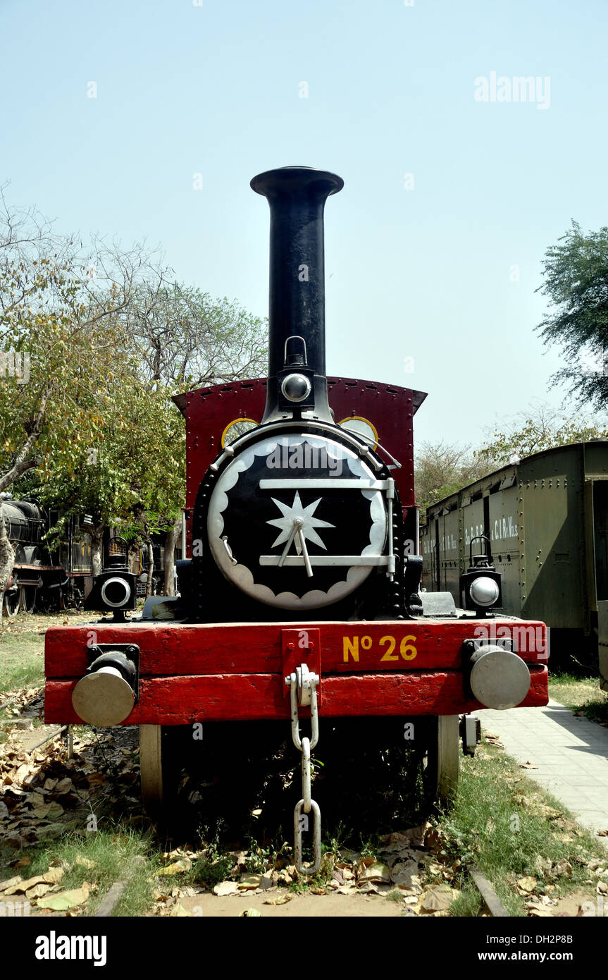 Vieux train à vapeur au Musée ferroviaire de l'Inde New Delhi Banque D'Images
