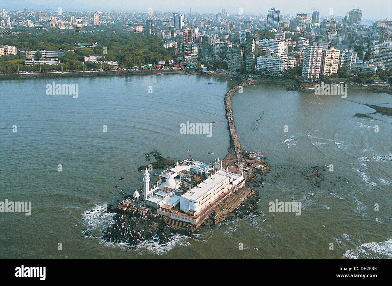 Vue aérienne haji ali dargah à mahalaxmi , bombay , mumbai , maharashtra , Inde , asie Banque D'Images