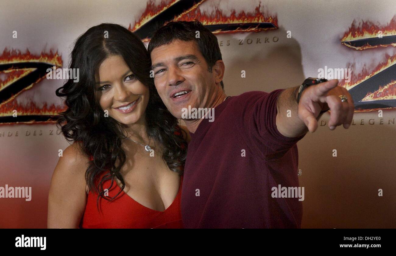 Catherine Zeta-Jones et Antonio Banderas au photocall de "Zorro". Banque D'Images