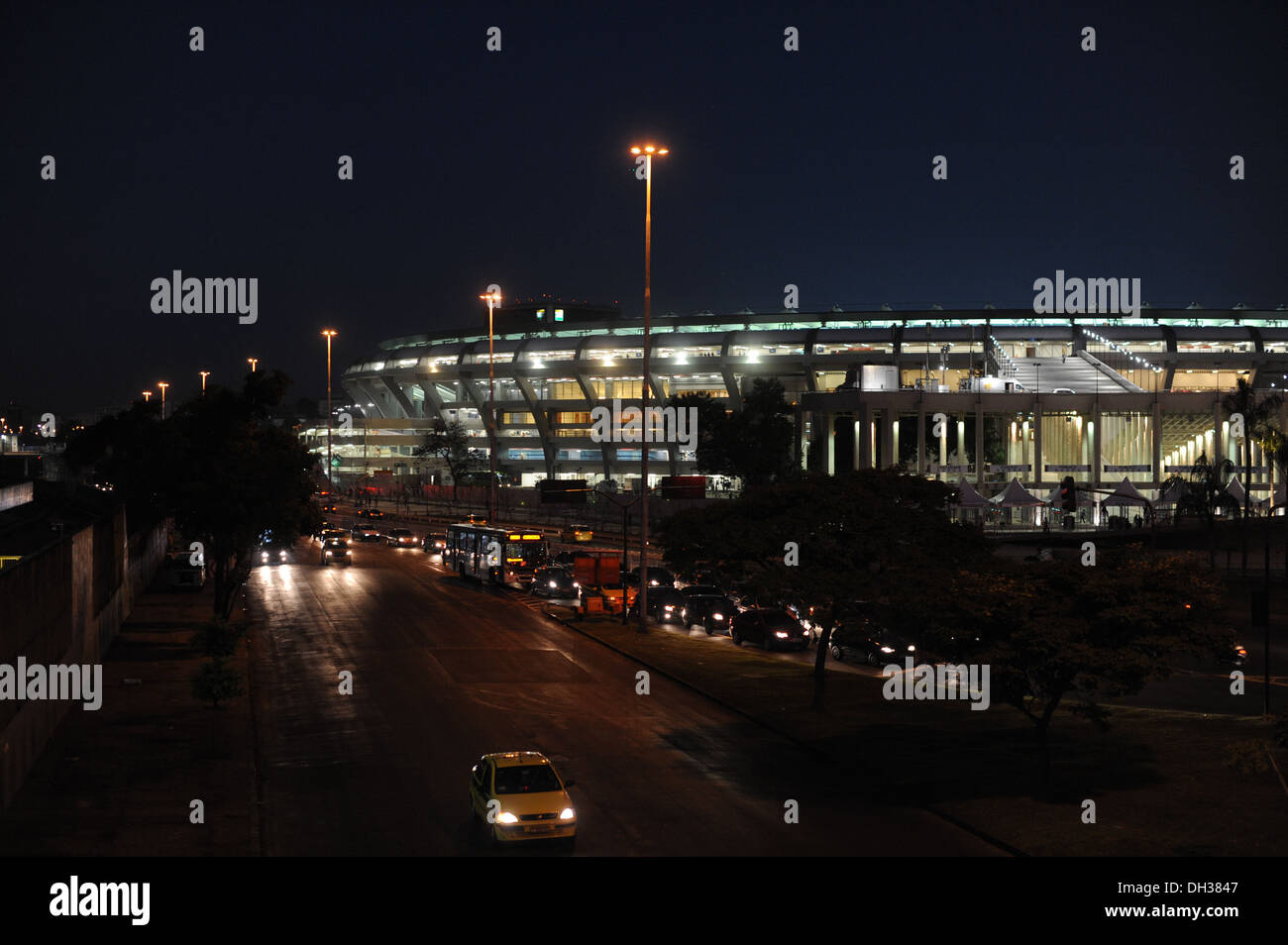 Le stade Maracana nouvellement reconstruit, Rio de Janeiro, Brésil. L'un des 2014 lieux de la ville hôte de la Coupe du monde. Banque D'Images