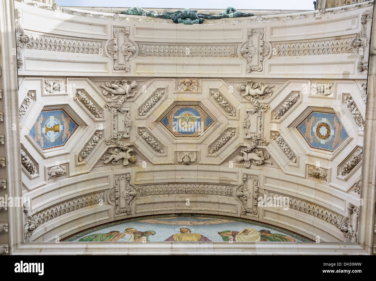 La Cathédrale de Berlin, Berlin, Allemagne, détail d'entrée extérieure plafond Banque D'Images