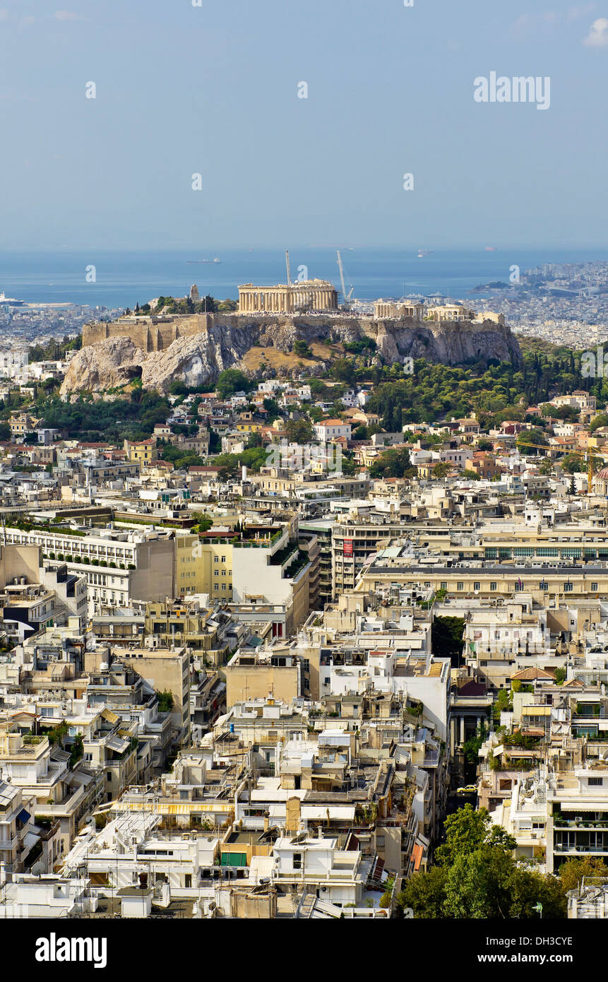 Vue d'Athènes comme vu du Mont Lycabette, l'Acropole à l'arrière, la Grèce, l'Europe Banque D'Images