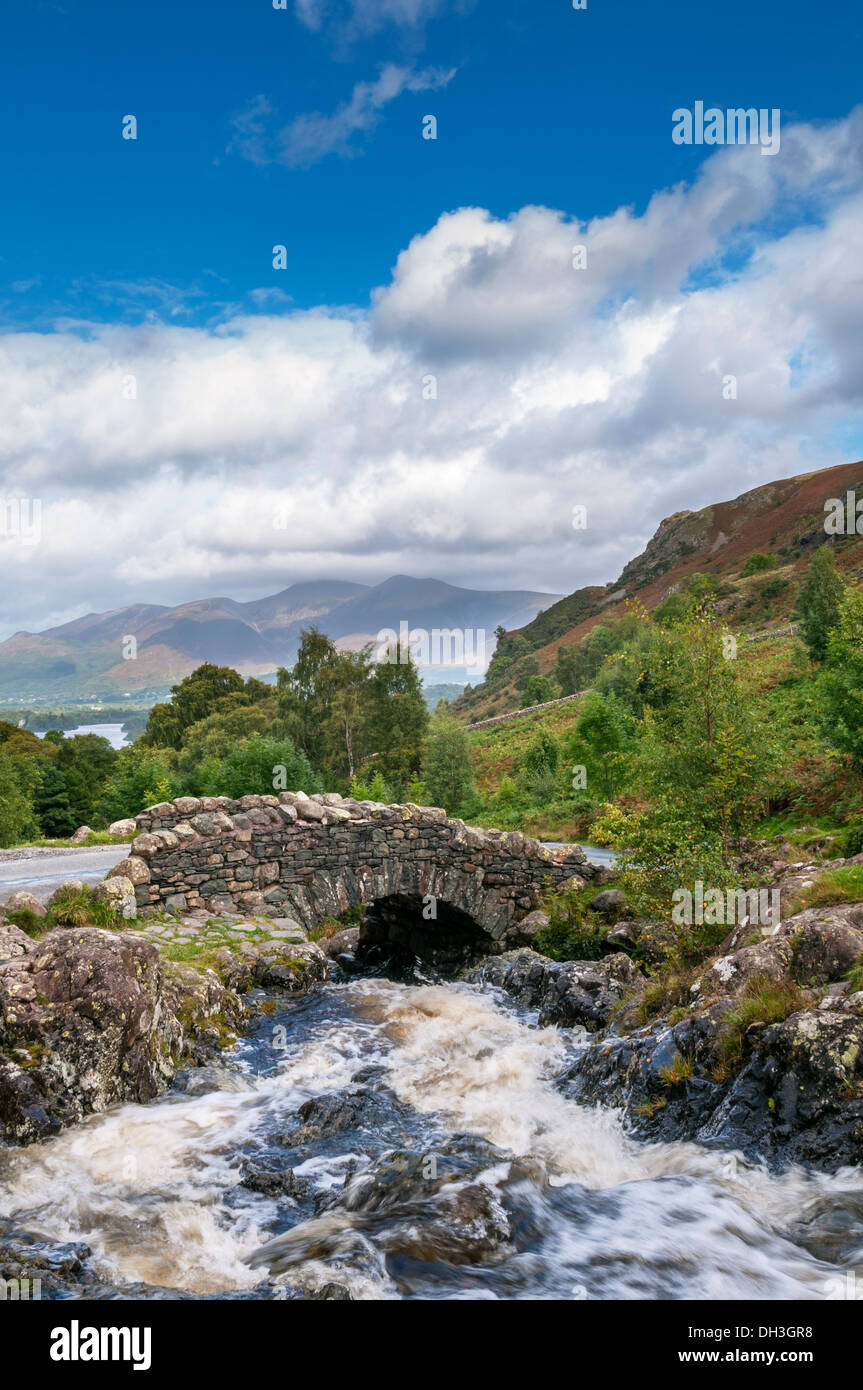 Ashness bridge, Lake District, Cumbria, Royaume-Uni Septembre Banque D'Images