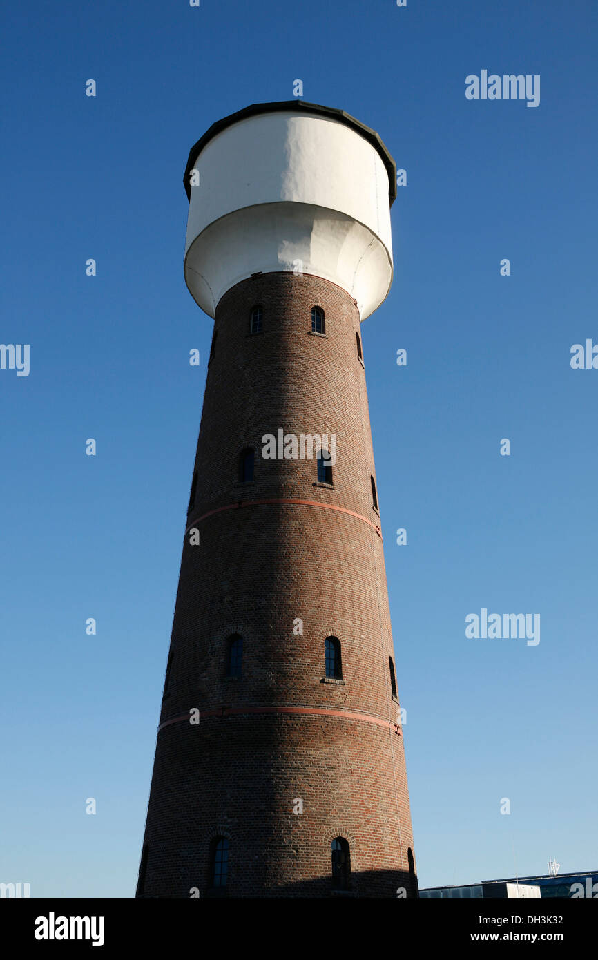 Château d'eau historique, construit en 1904, l'ex-usine chimique à kalk, cfk, kalk de cologne, Rhénanie du Nord-Westphalie Banque D'Images