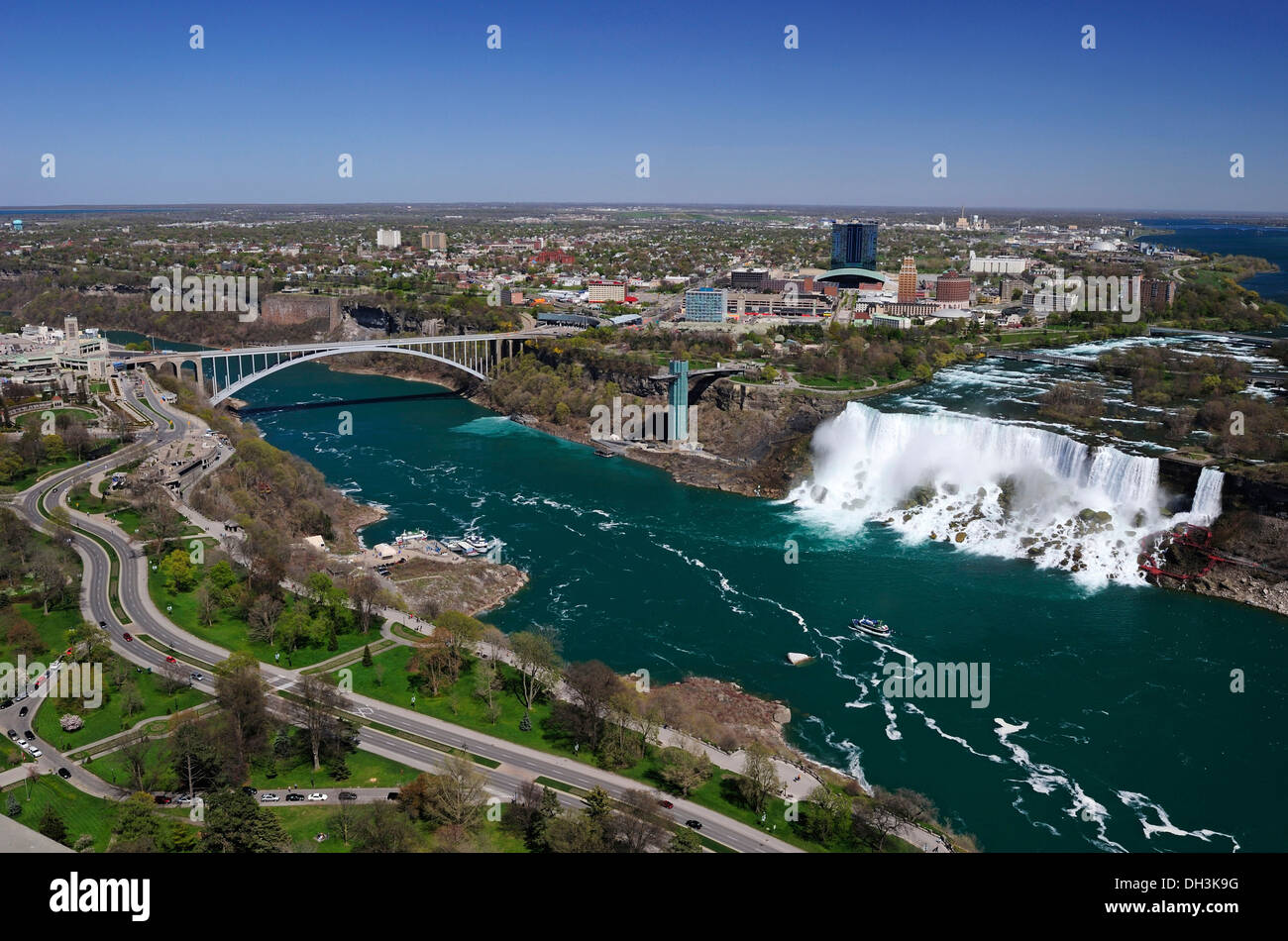 Niagara Falls en vue des Américains de côté Ontario, Canada Banque D'Images