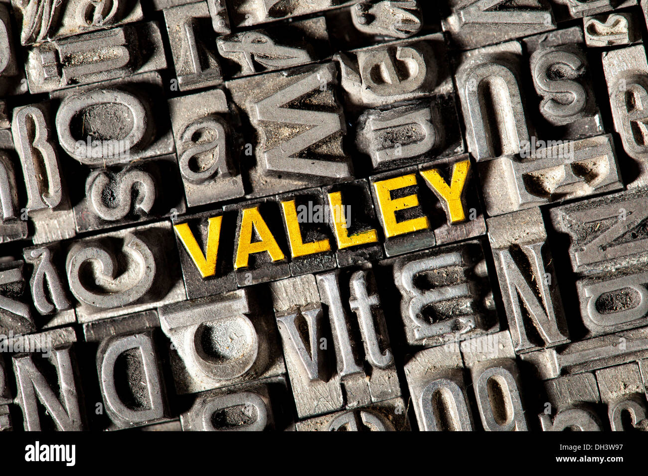 Plomb ancien lettres formant le mot Valley Banque D'Images