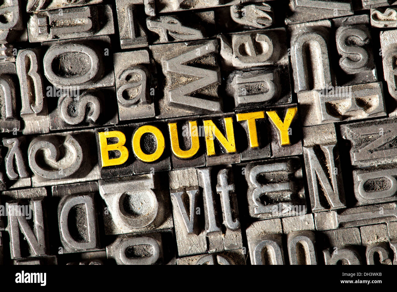 Plomb ancien lettres formant le mot Bounty Banque D'Images