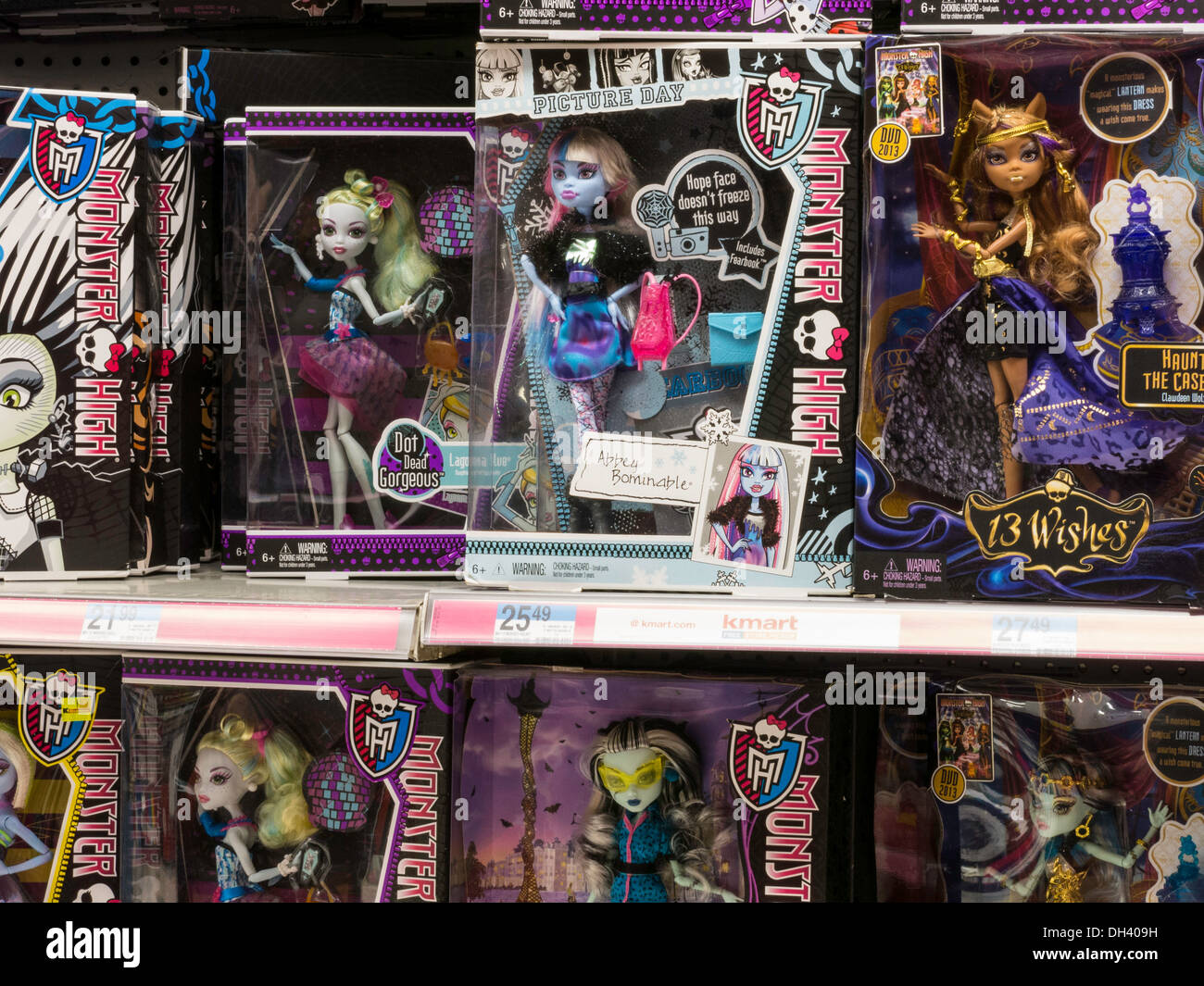 Monster High Poupées Zombie dans Kmart Jouets Banque D'Images